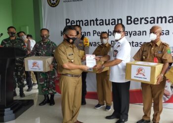 Pancing Pemerintah Daerah, Kemenko PMK Berikan Bantuan Masker