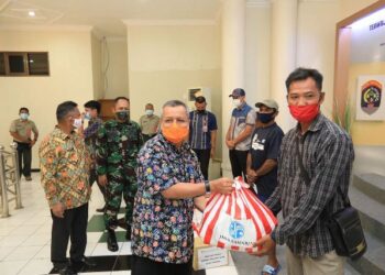 Bantuan Disalurkan Kepada 99 KK Terdampak Tanah Longsor