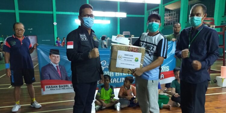 Hasan Basri Sapa dan Beri Semangat Atlet Bulutangkis Kaltara