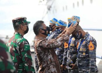 Walikota Ikut Sambut KRI Bima Suci dan Taruna Taruni AAL