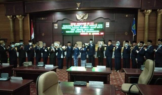 Dua Anggota DPRD Nunukan PAW dari Partai Demokrat Dilantik