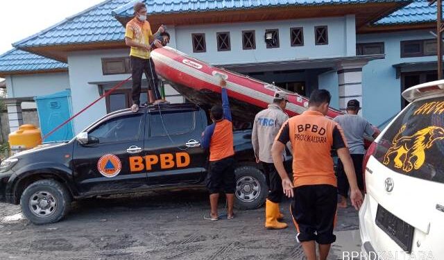 Banjir di Sembakung Perlahan Surut, Dinsos Kaltara Dirikan  Dapur Umum