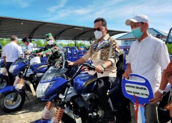 Hasil Perjuangan Hasan Basri di Pusat, 5 Unit Motor Tiga Roda dan 1 Unit Dump Truck ke Kaltara