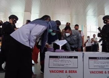 Vaksinasi Covid-19 Dimulai, 10 Pejabat Ikut di Vaksin. Ini Namanya