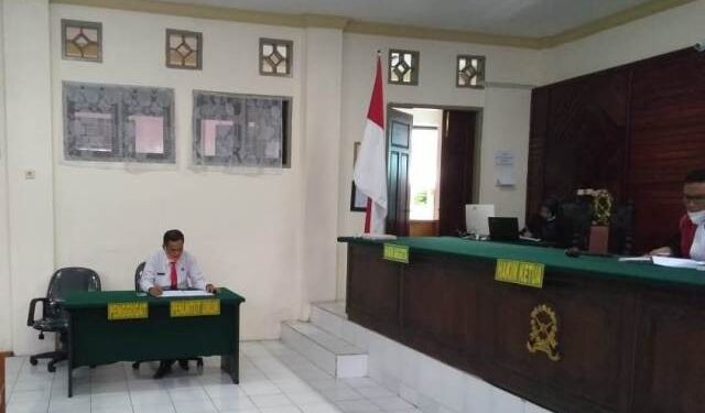 Seorang Warga Kembali Buang Sampah di Gunung Selatan, Didenda Rp 500 Ribu