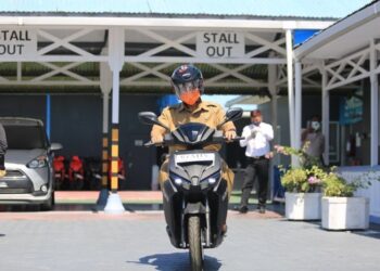 Wali Kota Launcing Motor Listrik Gesits
