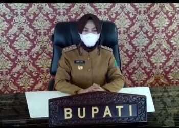 Bupati Laura Siap Divaksin