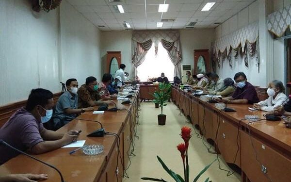 Mengaku Merugi, Peternak Ayam lokal Sampaikan Keluhan ke DPRD Nunukan