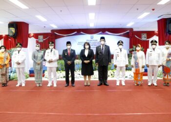 Gubernur Lantik Bupati dan Wakil Bupati Bulungan serta KTT