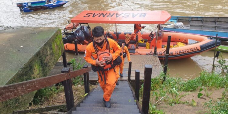 Tim SAR Tarakan Lakukan Pencarian Anak yang Hilang di Dermaga Pelabuhan Sekatak