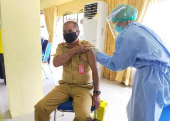 Vaksinasi Hari Pertama Berjalan Lancar, hanya Terima Keluhan Ringan