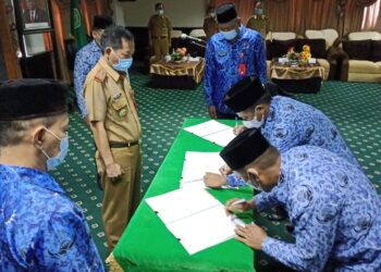 Lantik Pejabat Fungsional dan P3K, Bupati Pesan Jaga Amanah dan Laksanakan Tugas Secara Benar