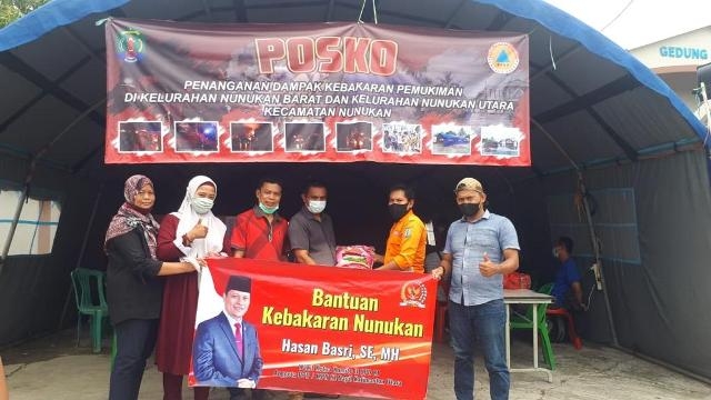 Ringankan Beban Korban Kebakaran Pasar Lama Nunukan, Hasan Basri Serahkan Bantuan Kebutuhan Pokok