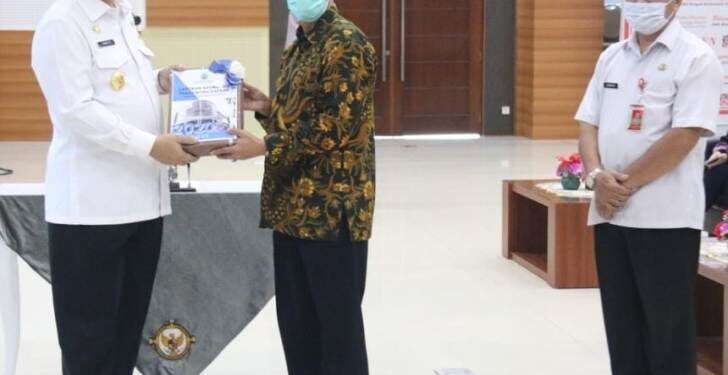 Pemprov Kaltara dan Pemkab KTT Serahkan LKPD Tahun 2020
