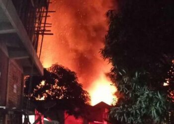 Api Membara di Selumit Pantai Hanguskan 6 Rumah