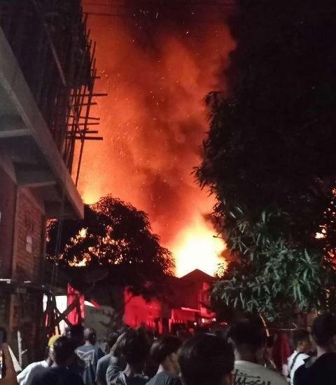 Api Membara di Selumit Pantai Hanguskan 6 Rumah