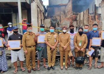 Gubernur Beri Bantuan Korban Kebakaran di Pasar Lama Nunukan