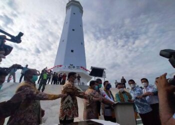 Dirjen Perhubungan Laut Resmikan Menara Suar Tanjung Batu