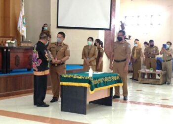 Serah Terima Memori Jabatan, Sekda Ernes Jabat Plh Bupati Malinau