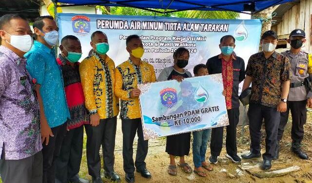 Pemkot Tuntaskan Target 10 Ribu Sambungan PDAM Gratis. Eni Markus Bahagia Bisa Nikmati Air Bersih