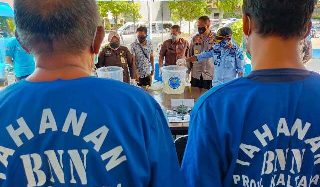 Dari Pemusnahan Barang Bukti Sabu 2 Kg, Amankan 4 Tersangka, 2 di Antaranya Warga Binaan Lapas Tarakan