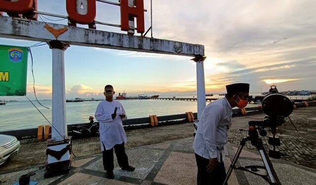 Hilal Tidak Terlihat, Puasa Digenapkan 30 Hari, Lebaran Jatuh pada Kamis