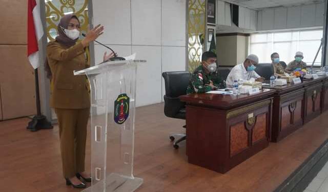 Terkait LPG Kg, Bupati Laura Lebih Tekankan Pengaturan Antrean untuk Cegah Penyebaran Covid-19