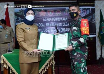 Bupati Laura Buka TMMD Wiltas ke-111 Tahun 2021