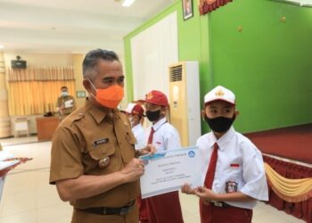 Pemkot Tarakan Gelontorkan Rp 1,8 Miliar untuk 4.272 Siswa Peraih Beasiswa Berprestasi