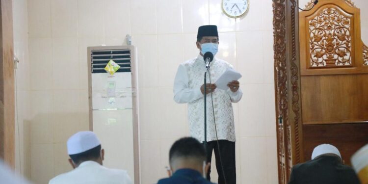 Gubernur Zainal Ajak Umat Islam Tingkatkan Kesalehan Melalui Berkurban