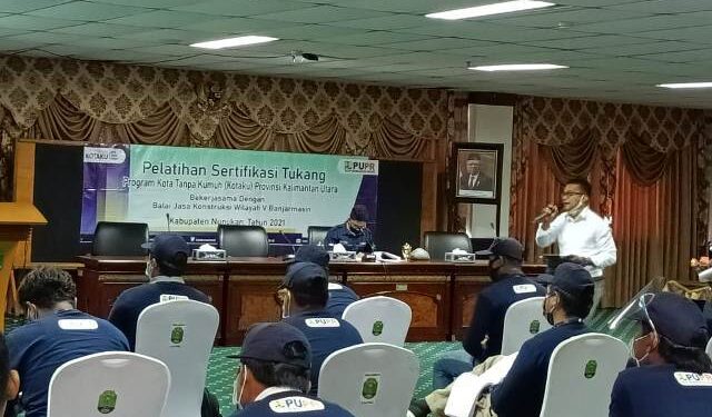 Tingkatkan Keahlian, 30 Peserta Ikuti Pelatihan dan Sertifikasi Tukang Program KOTAKU