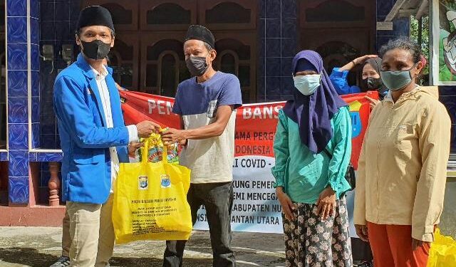 Gandeng PMII, Polda Kaltara Salurkan Bansos Kepada Warga Terdampak Covid-19 dan PPKM