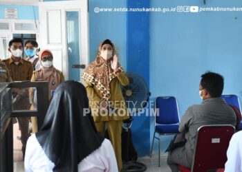 Tinjau SKD PPPK Formasi Guru, Bupati Laura Tegaskan Tidak Ada Titipan Bupati