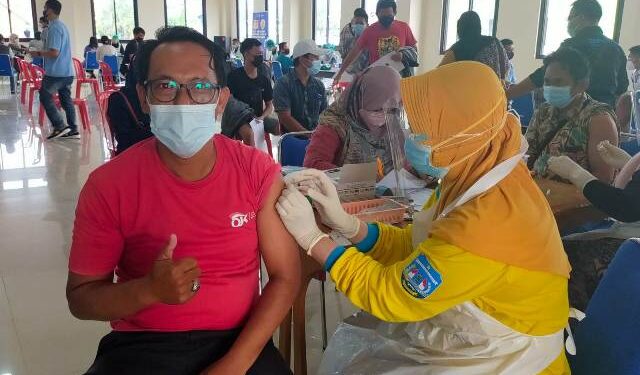 Difasilitasi Anggota DPR RI Deddy Yevri Sitorus, Vaksinasi Dosis Kedua Sasar 750 Warga Tarakan