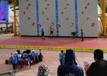 Sabri Tempati Peringkat 16 di Kualifikasi Panjat Tebing PON XX/Papua