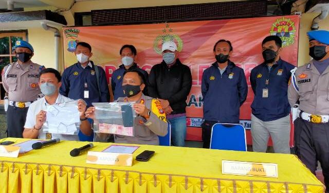 OTT Polres Tarakan, Amankan Seorang PNS KKP Terkait Dugaan Vaksin Berbayar