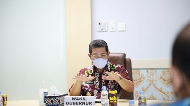 Wagub Yansen: Batik Bisa Menggerakkan Ekonomi Secara Nasional