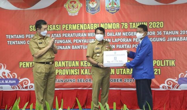 Serahkan Bankeu Tahap I, Gubernur Zainal Berharap Parpol Jadi Pelopor Penanganan Covid-19