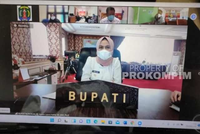 Kerjar Target 70 Persen Vaksinasi, Bupati Laura Gelar Rapat dengan Camat, Pimpus, Perangkat Desa dan Kelurahan