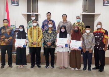 Serahkan Beasiswa PIP di Kaltara, Hasan Basri Pesan Siswa Belajar Sungguh-sungguh