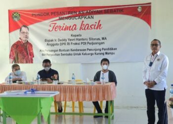 Bantu Pendidikan di Nunukan, Deddy Sitorus Bersama BRI Serahkan 1 Unit Bus untuk Ponpes As’adiyah