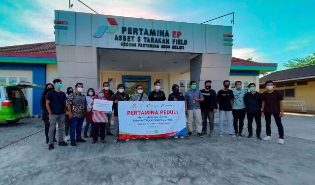 Peduli Covid-19, Pertamina PHE Zona 10 Salurkan Bantuan Kebutuhan Pokok Kepada Awak Media
