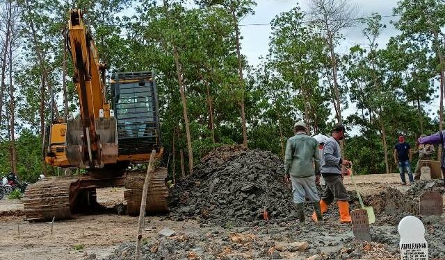 38 Makam Dipindahkan ke Lokasi Aman, Daerah yang Longsor Akan Disiring