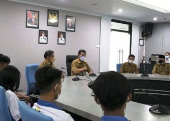 Lepas Kontingen Podratnas, Wagub Yansen Berharap Bisa Membawa Hasil Terbaik