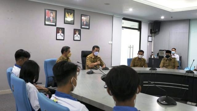 Lepas Kontingen Podratnas, Wagub Yansen Berharap Bisa Membawa Hasil Terbaik