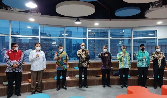 Dorong Pembentukan Fakultas Kedokteran di UBT, Gubernur Zainal Berkunjung ke Kemendikbudristek