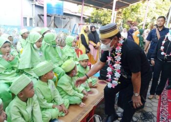 Gubernur Zainal Ajak Masyarakat Teladani Rasulullah