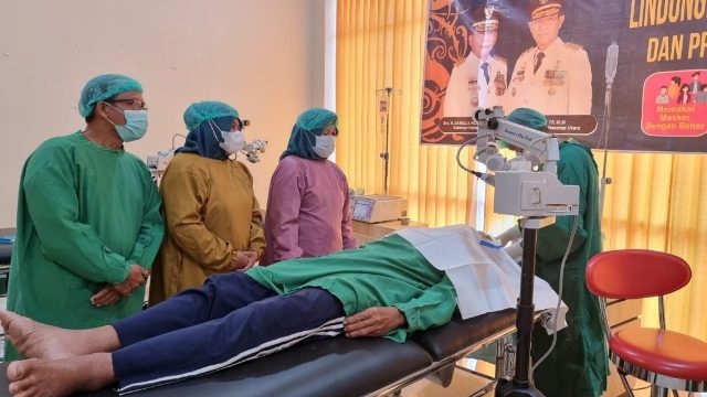 Kaltara Peduli, TP-PKK Bersama Dinkes Gelar Operasi Katarak