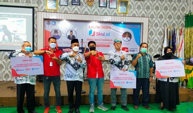 Di Momentum Hari Guru, Telkomsel Hadirkan Skul.id di Kaltara, Aplikasi Penunjang Pendidikan
