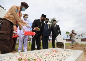 Momentum Hari Pahlawan, Wali Kota Khairul Ajak Generasi Muda Perangi Kebodohan dan Kemiskinan